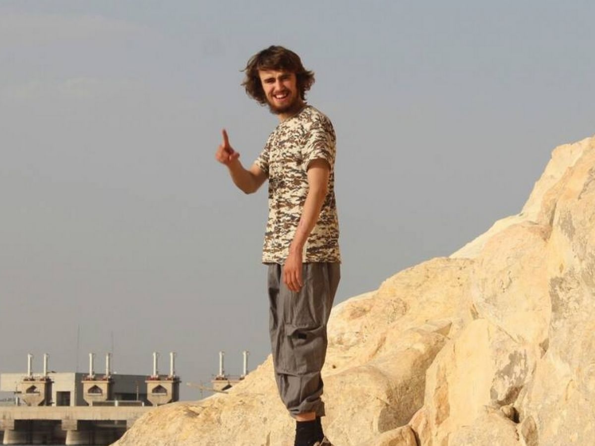 0_White-British-IS-fighter-Jack-Letts.jpg